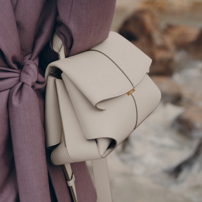 Elegant Ivory Leather Handbag